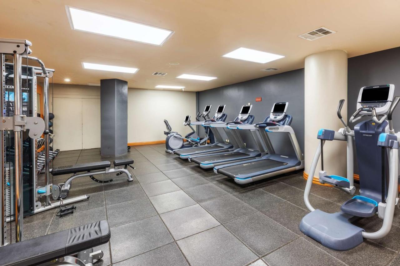 Doubletree By Hilton Tulsa At Warren Place Екстер'єр фото