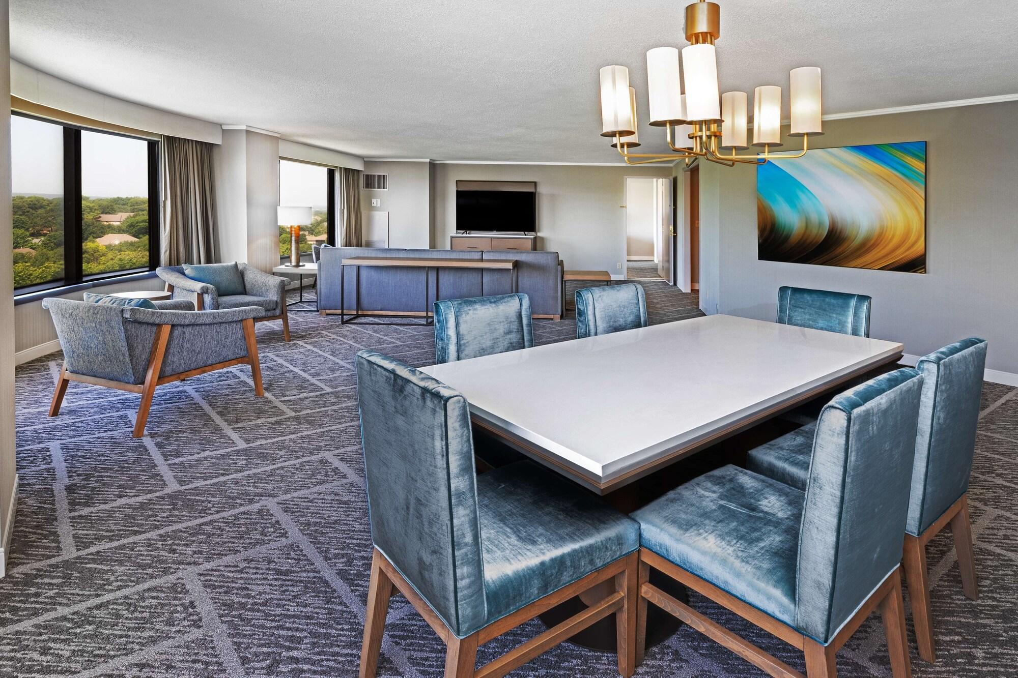 Doubletree By Hilton Tulsa At Warren Place Екстер'єр фото