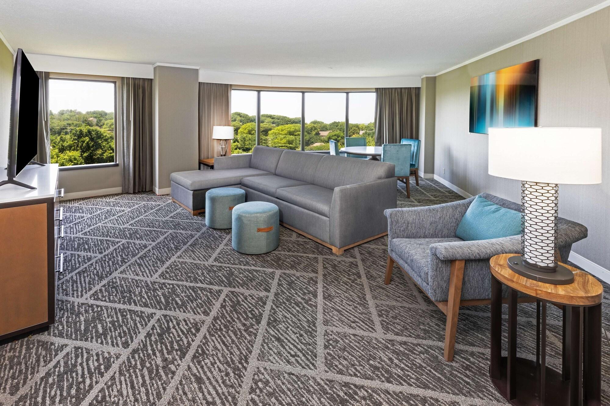 Doubletree By Hilton Tulsa At Warren Place Екстер'єр фото