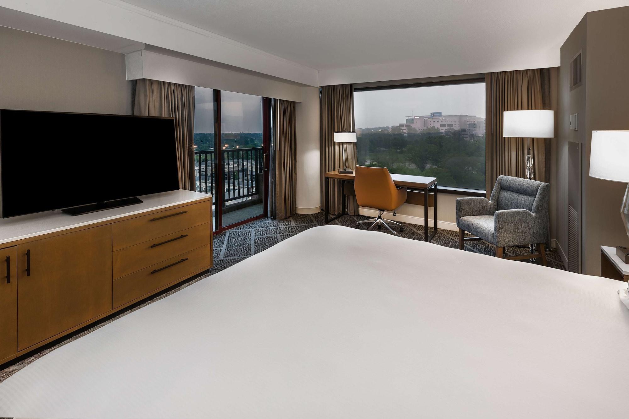 Doubletree By Hilton Tulsa At Warren Place Екстер'єр фото