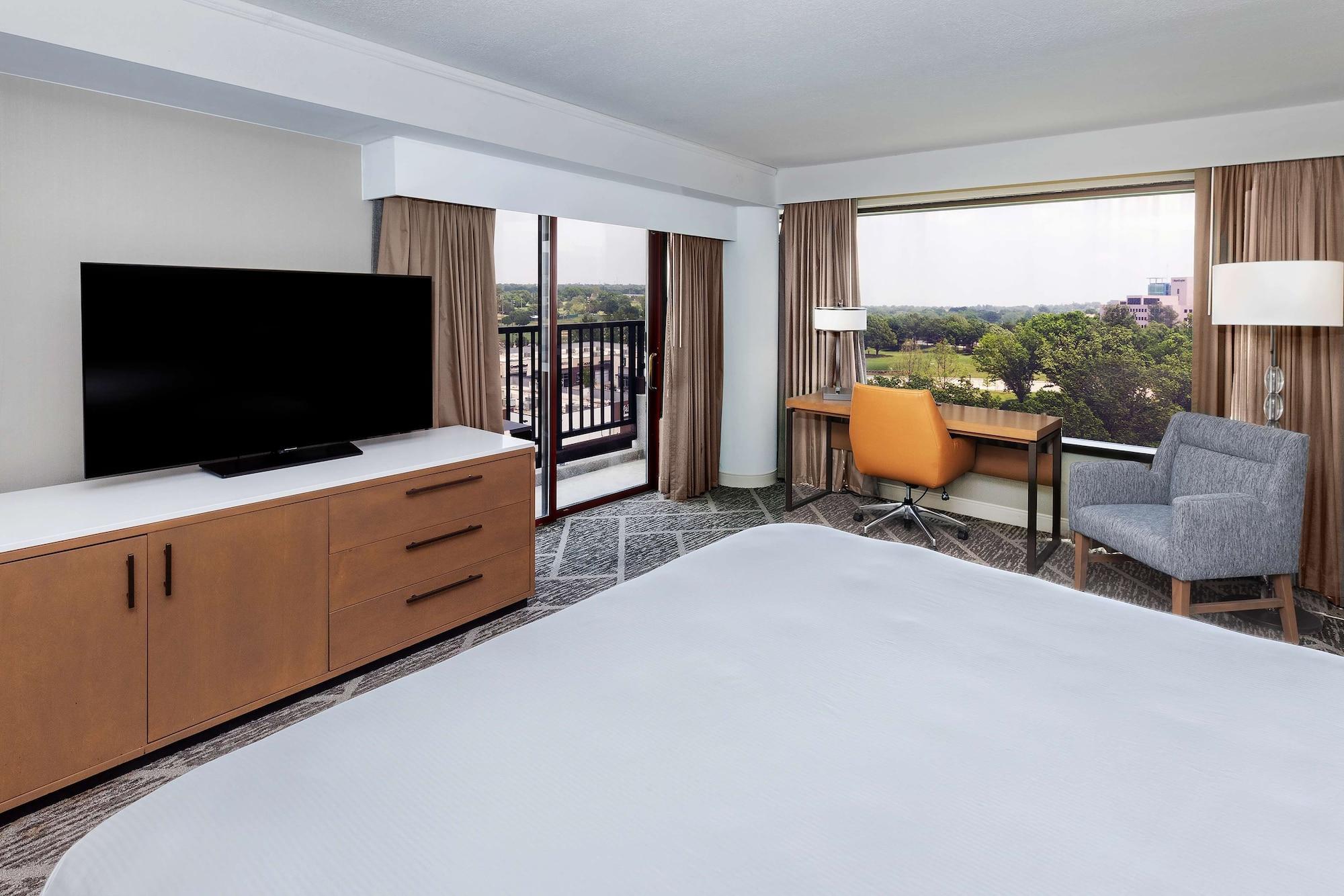 Doubletree By Hilton Tulsa At Warren Place Екстер'єр фото