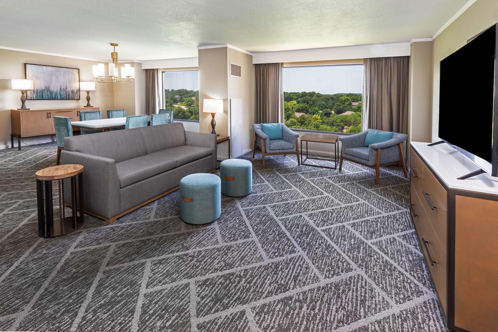 Doubletree By Hilton Tulsa At Warren Place Екстер'єр фото