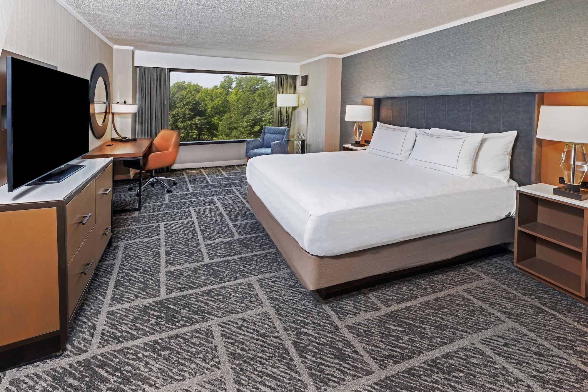 Doubletree By Hilton Tulsa At Warren Place Екстер'єр фото